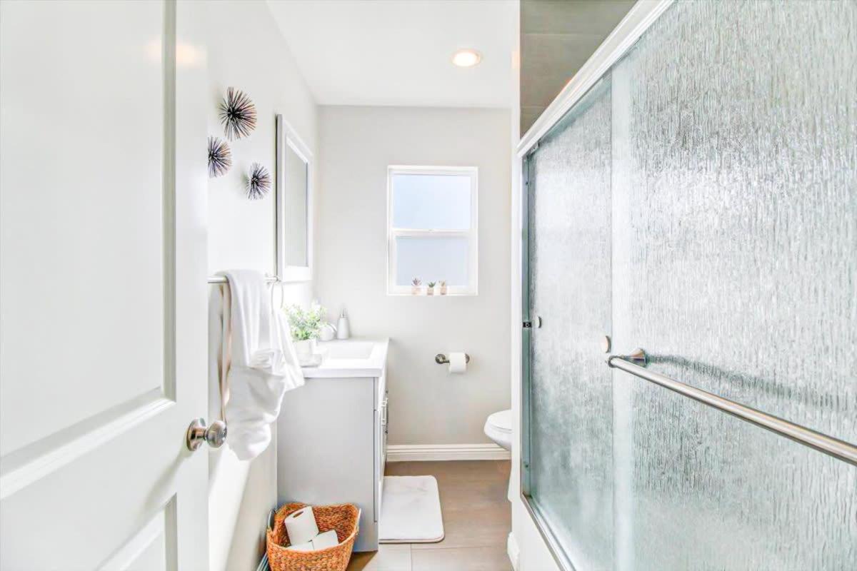 Modern 2-Bedroom Haven In The Heart Of La- Hud-Vp Los Angeles Exteriör bild