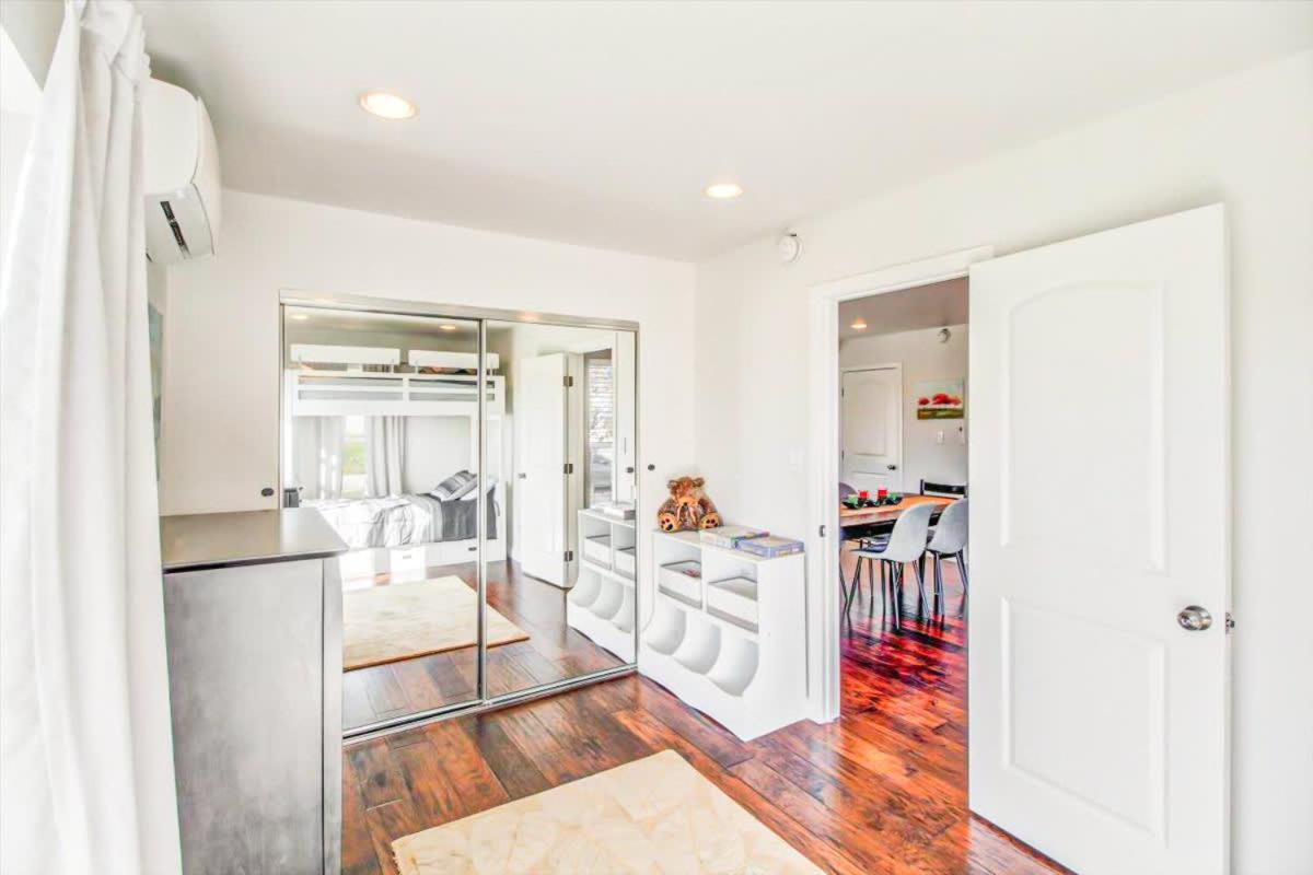 Modern 2-Bedroom Haven In The Heart Of La- Hud-Vp Los Angeles Exteriör bild