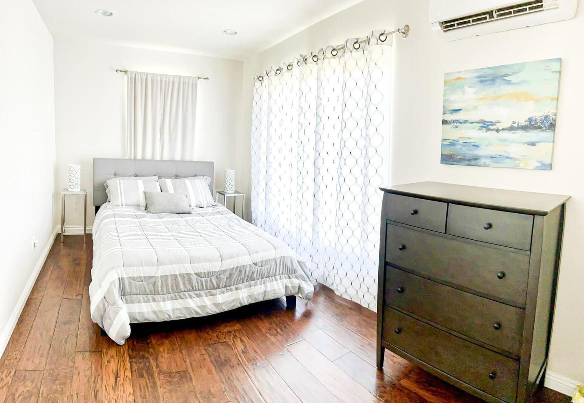Modern 2-Bedroom Haven In The Heart Of La- Hud-Vp Los Angeles Exteriör bild