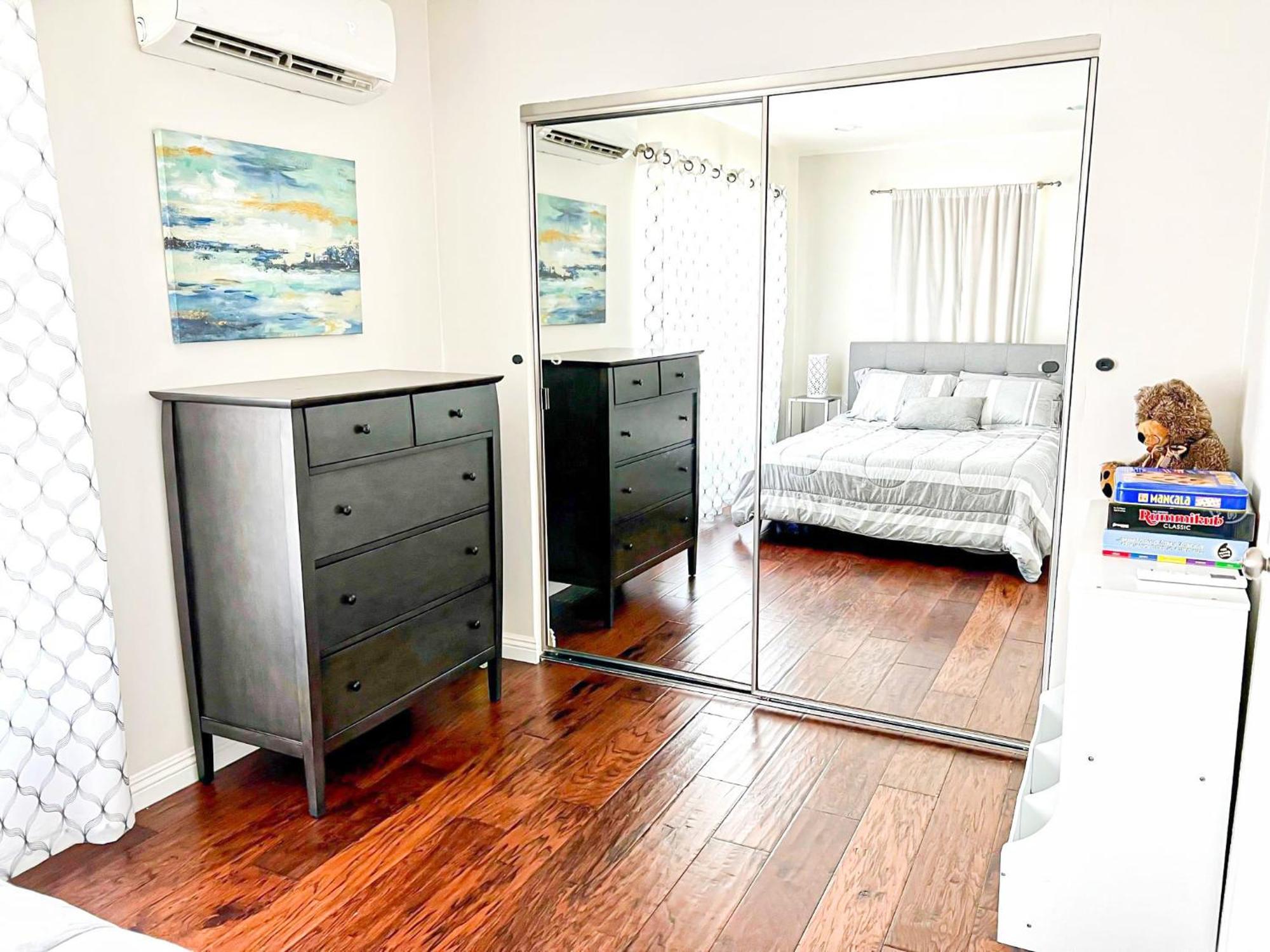 Modern 2-Bedroom Haven In The Heart Of La- Hud-Vp Los Angeles Exteriör bild